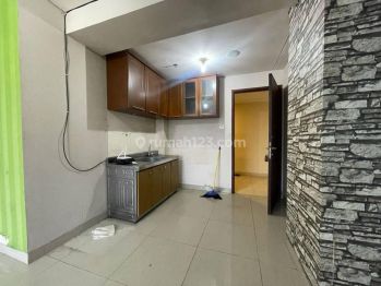 Apartemen Calia Tipe 2BR Semi Furnished Lantai 5 **