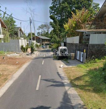 For Rent Sebidang Tanah Kosong Dekat Ke Pantai Nyanyi Lingkungan Villa