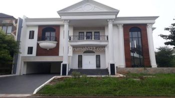 Rumah Baru Dengan Pool Dan Lift Di Alam Sutera