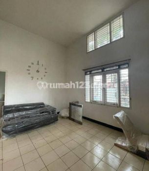 Check Rumah Hook Satu Ini di Kbp Lega Dan Nyaman