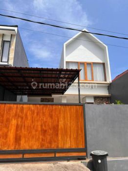 Rumah 2 Lantai Bagus Unfurnished SHM di Benoa, Badung