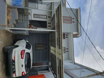 Rumah 2 lantai dekat jalan Provinsi, Balikpapan