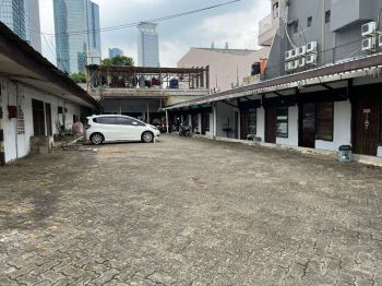 Rumah dan Kos an 110 kamar di Sudirman