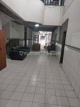 Dijual Rumah di Jln Penyelesaian Tomang 4, Kavling Dki Jakarta Barat