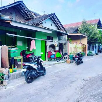 Tanah bonus rumah blkg kampus uns Jebres Solo