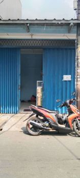 Dijual Segera Rumah di Pinggir Jalan
