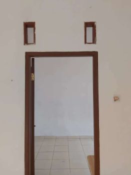 Disewa Rumah hunian sdh renovasi Luas Tnh 300 M2 luas bang 150 M2