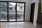 thumbnail-harga-terbaik-rumah-hoek-dua-lantai-antapani-bandung-m10-24-0