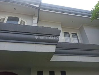 Disewa Rumah di terusan Hang Lekir Senayan Jakarta Selatan
