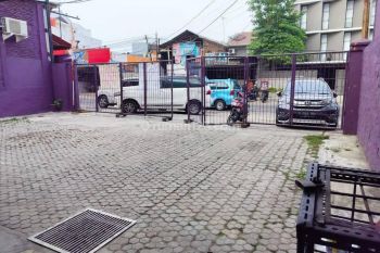 Ruang-usaha di Tebet Jakarta Selatan, Jakarta Selatan 300 m Bagus