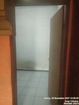 DI KONTRAKAN RUMAH SEKAT ( 75K/Bulan dan 8000K/tahun )