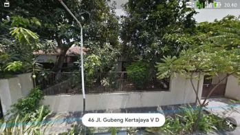 Rumah pojok Gubeng Kertajaya bs hadap jl raya