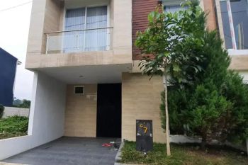 Jual rumah villa eksklusif di Malang bonus private pool