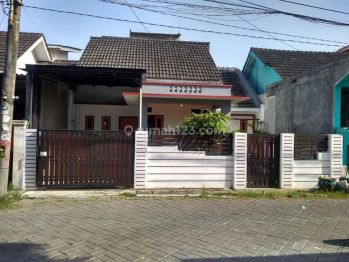 Di Jual Rumah Siap Huni Lokasi Pondok Maritim Surabaya