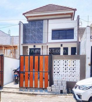 Rumah Baru Cantik di Rungkut Dekat Merr, Pakuwon City, UPN