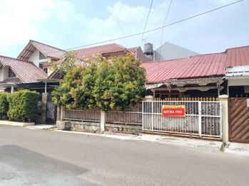 Rumah murah komplek elit di pondok bambu duren sawit