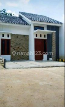 Rumah Baru Unfurnished SHM di Jalan Mangga 3 Pasir Putih , Depok