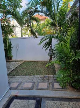 Disewakan Villa Di Balemesion Sunset Road 2 Lantai DZ0050