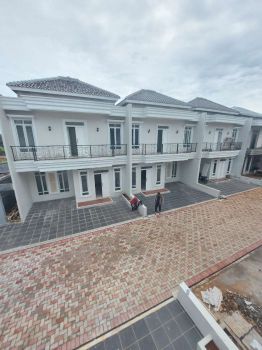 Dijual rumah siap huni lokasi strategis di Depok