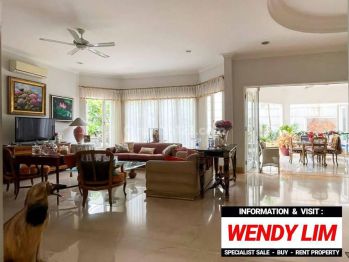 RUMAH BESAR, MEWAH at Jl HANG TUAH, KEBAYORAN BARU