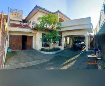 Dijual CEPAT rumah Hook di Kampung Rambutan Jakarta Timur