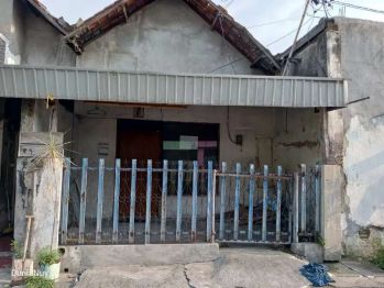 Rumah di kontrak kan cepat butuh uang