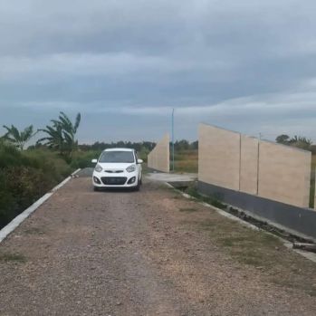 Kav uk 5x12 33jt Lebar jalan 8 meter Lokasi di barat SBY