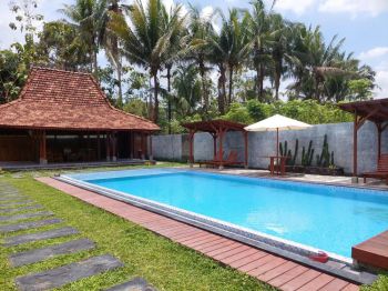 Harga Nego: Dijual Villa Magelang, Dekat Candi Borobudur