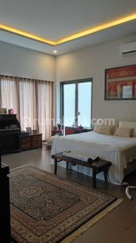 Rumah modern luas 10 are view sawah dekat Pantai Nyanyi