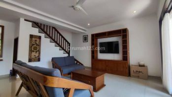 Villa canggu batu bolong Walking distance to the beach