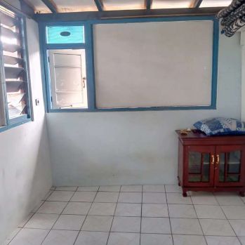 Kost Iwan BS 50 Meter stasiun KRL Manggarai