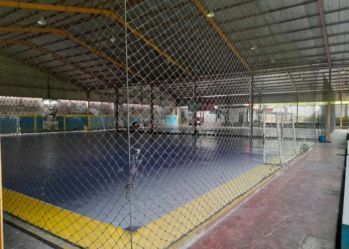 dijual lapangan futsal masih aktif di sendangmulyo dekat rumah sakit