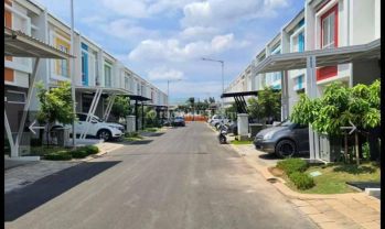 Disewakan rumah rapih type deluxe di cluster Martinez kawasan symphonia gading