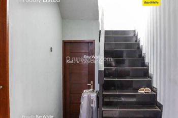 Rumah American Classic 3 Lantai Baru SHM - Sertifikat Hak Milik di Lebak bulus,