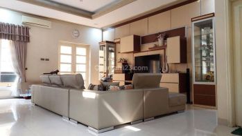 Termurah Cluster Venice 240m2 Butuh Jual Cepat, Sangat Terawat