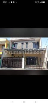 Rumah di Bintara Bekasi Barat 2 Lantai SHM Baru