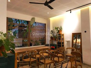 Dijul Gedung Cafe Ruang Usaha di Raya Rungkut surabaya