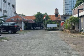 Sewa Tempat Usaha 42 M2 di Utan Kayu