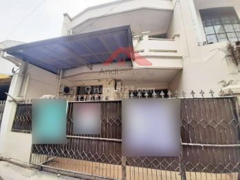 Rumah bebas banjir strategis di Tanjung Duren(TD222)