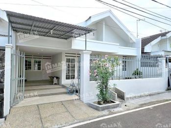 RUMAH TERAWAT DEKAT LAI LAI EXPRESS DAN SEKOLAH KALAM KUDUS TIDAR