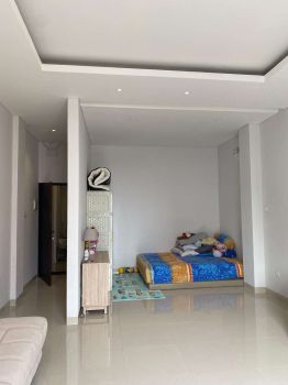 Rumah Modern Minimalis di daerah Pengukiran Semi Furnish