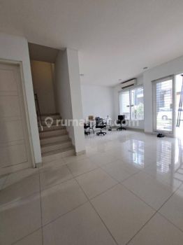 Rumah 3 Lantai di Ancol barat, Bagus Siap Huni