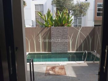 Villa Modern Minimalist Full Furniture Area Kerobokan