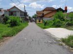 thumbnail-barat-pasar-gentan-tanah-kaliurang-jogja-160-m2-ajb-siap-0