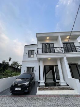 RUMAH MEWAH 2 LANTAI HARGA MURAH LOKASI CIBINONG BOGOR