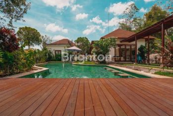 VILLA NYAMAN VIEW SUNSET DI JIMBARAN KUTA SELATAN