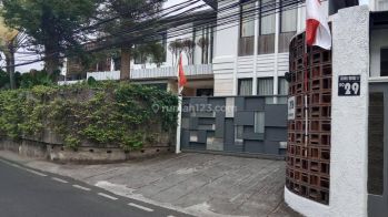 Rumah Mewah Bagus di Cilandak 2 Lantai SHM Murah