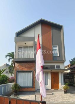 Rumah Bagus di dalam komplek di kawasan Condet Jakarta Timur