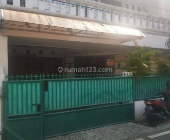 Rumah Cempaka Putih Barat Jakarta Pusat