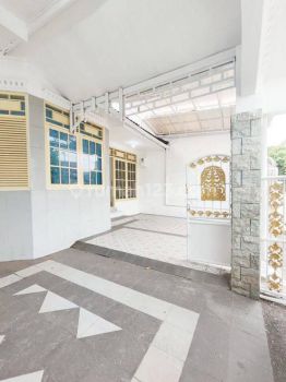 Rumah di Sewakan di Komplek Pamulang Permai 1